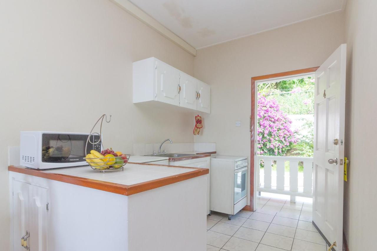 Rosewood Apartment Hotel Arnos Vale ภายนอก รูปภาพ
